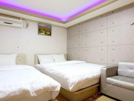 Rich Motel 2*
